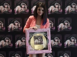 Selena Gomez セレーナ・ゴメス