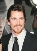 Кристиан Бэйл (Christian Bale) 2009-06-23 At Public Enemies Premiere in LA - 184xHQ 1f0e9f207601081